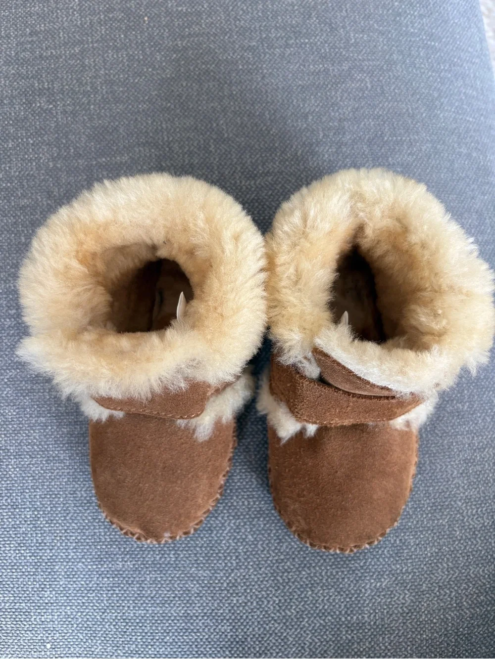 Ll bean toddler lamb leather fur moccasins 5/6